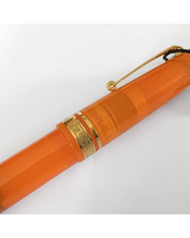 Stylo-plume OMAS Ogiva Orange, plume or 14 carats, largeur F