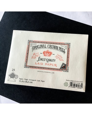 Enveloppes Original Crown Mill format C6 papier vergé, rabat triangulaire gommé, fabriqué en Belgique.