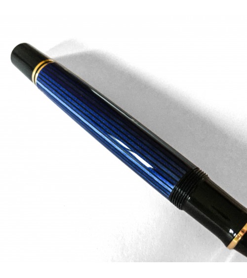 Roller Pelikan Souverän R800 Black Blue, attributs dorés