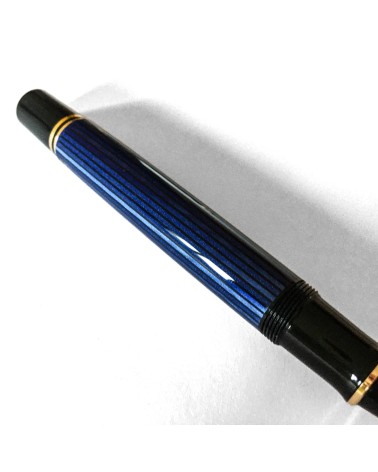 Roller Pelikan Souverän R800 Black Blue, attributs dorés