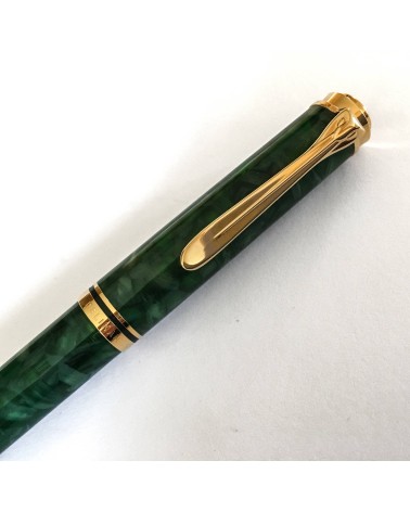 Stylo-bille Pelikan Souverän Ocean Swirl, attributs dorés