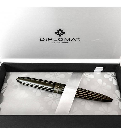 Stylo-bille Diplomat Aero Oxyd Brass, fabriqué en Allemagne