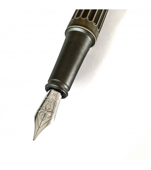 Stylo-plume Diplomat Aero Oxyd Brass, plume acier inoxydable, fabriqué en Allemagne