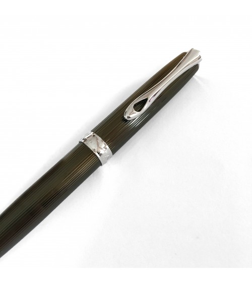 Stylo-bille Diplomat Excellence A2 Guilloché Noir-Chrome, fabriqué en Allemagne