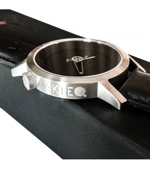 Montre Akteo Cyclisme 42, Noir-Acier brossé, bracelet cuir noir