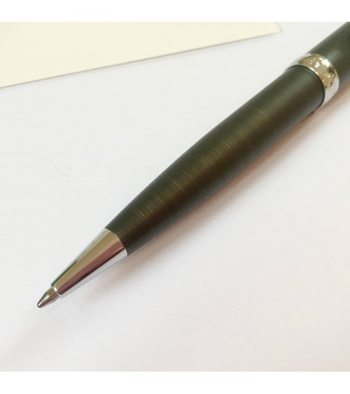 Stylo-bille Diplomat Excellence A2 Oxyd Iron. L'Ecritoire design, Lausanne.