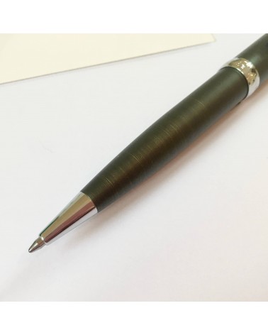 Stylo-bille Diplomat Excellence A2 Oxyd Iron. L'Ecritoire design, Lausanne.