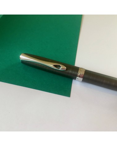 Stylo-bille Diplomat Excellence A2 Oxyd Iron. L'Ecritoire design, Lausanne.