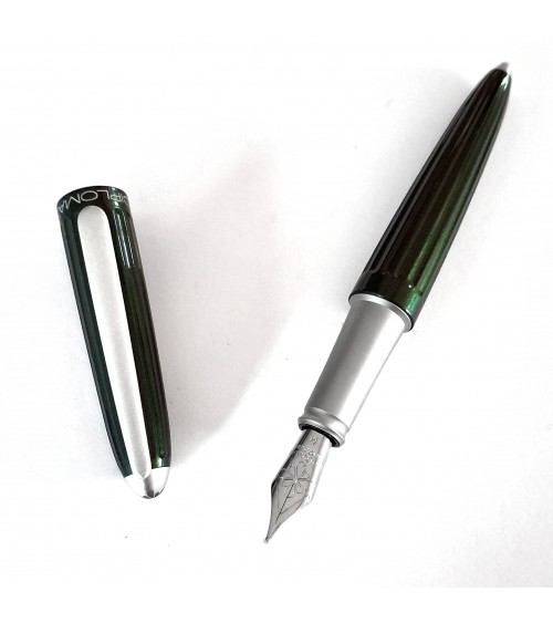 Stylo-plume Diplomat Aero Evergreen, plume acier inoxydable, fabriqué en Allemagne