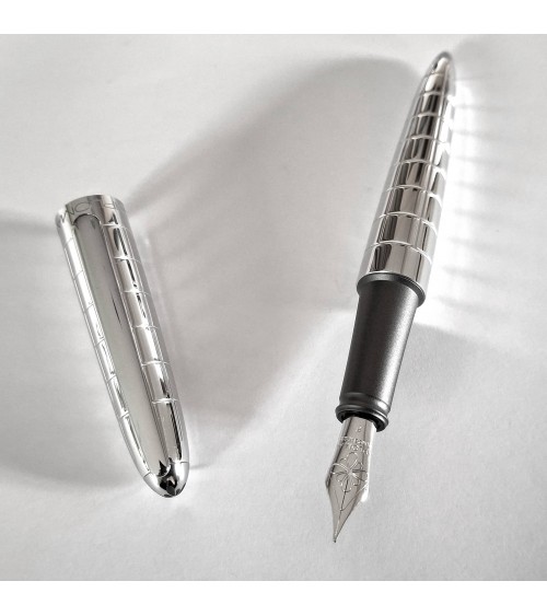 Stylo-plume Diplomat Aero Rhomb Chrome, plume acier inoxydable, fabriqué en Allemagne