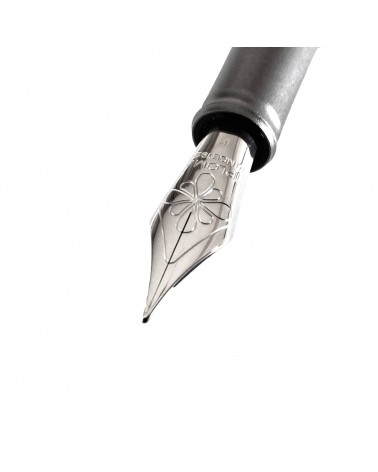 Stylo-plume Diplomat Aero Rhomb Chrome, plume acier inoxydable, fabriqué en Allemagne