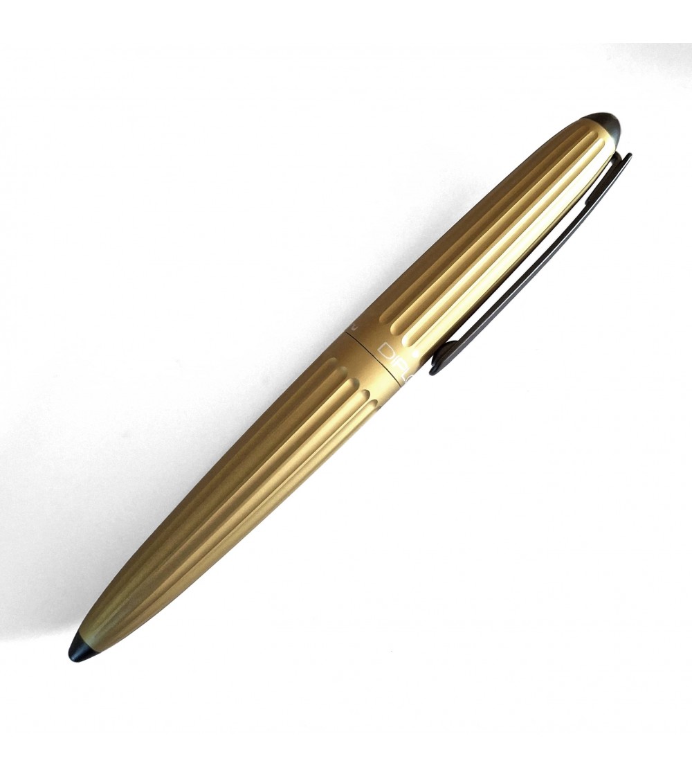 Stylo-plume Diplomat Aero Champagne, bec (plume) acier inoxydable, fabriqué en Allemagne