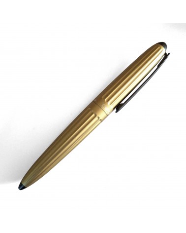 Stylo-plume Diplomat Aero Champagne, bec (plume) acier inoxydable, fabriqué en Allemagne