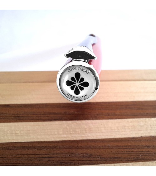 Stylo-bille Diplomat Esteem Rouge laqué, fabriqué en Allemagne