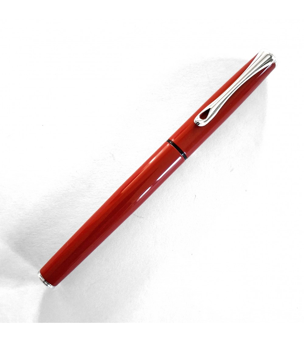 Stylo-plume Diplomat Esteem Rouge laqué, fabriqué en Allemagne