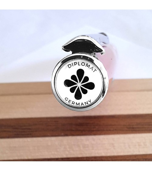 Stylo-plume Diplomat Esteem Rouge laqué, fabriqué en Allemagne