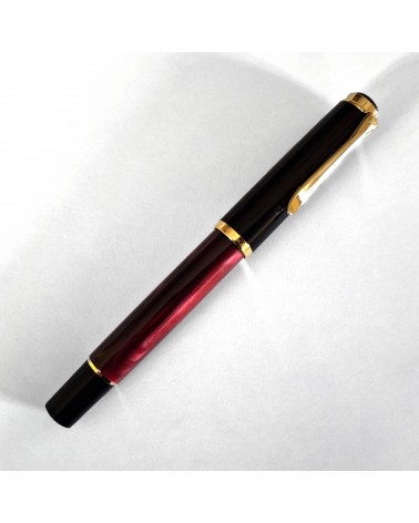 Stylo-plume à piston Pelikan Classic 200 Red Marbled