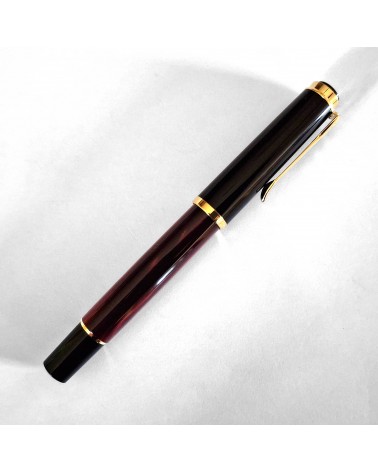 Stylo-plume à piston Pelikan Classic 200 Red Marbled