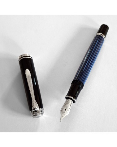 Stylo-plume à piston Pelikan Souverän 805 Black Blue, plume or 18 carats rhodié
