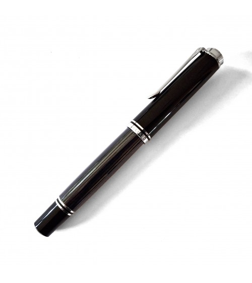 Stylo-plume à piston Pelikan Souverän 805 Stresemann, plume or 18 carats rhodié