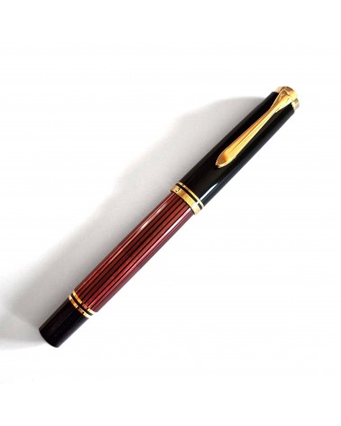 Stylo-plume à piston Pelikan Souverän 600 Red Black, plume bicolore or 14 carats rhodié