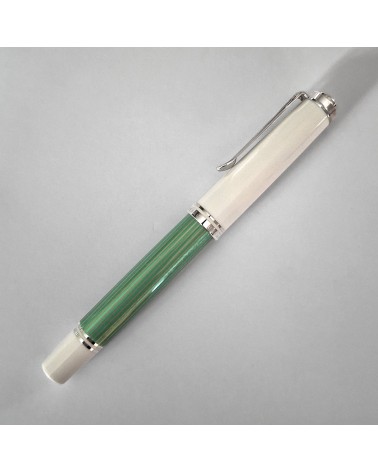 Stylo-plume à piston Pelikan Souverän 605 Green White plume or 14 carats rhodié