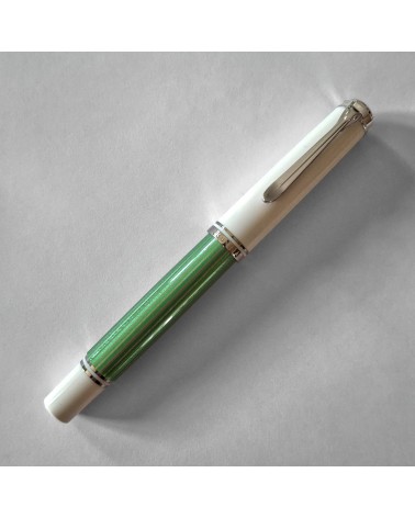 Stylo-plume à piston Pelikan Souverän 605 Green White plume or 14 carats rhodié
