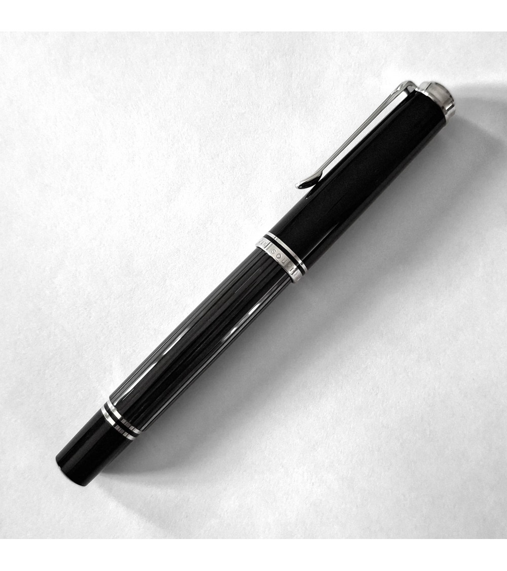 Stylo-plume à piston Pelikan Souverän 605 Stresemann, plume or 14 carats rhodié