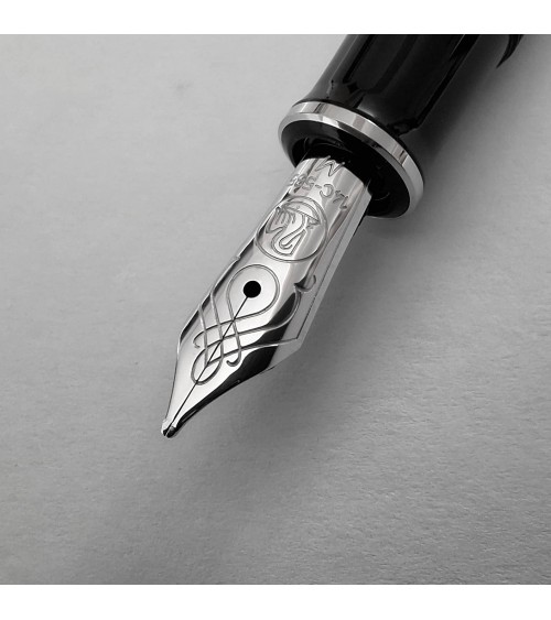 Stylo-plume à piston Pelikan Souverän 605 Stresemann, plume or 14 carats rhodié