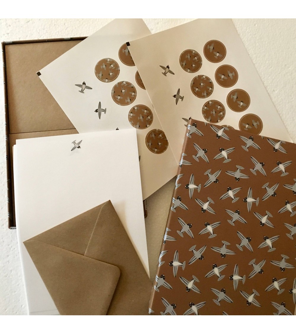Coffret correspondance de Monsieur Papier: "Hirondeaux". L'Ecritoire design, lausanne.