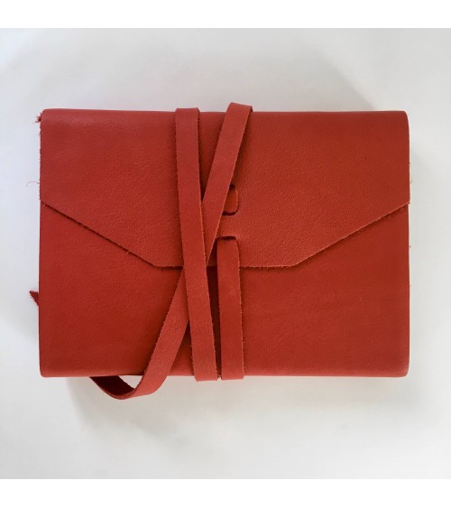 Carnet Manufactus Laccio, couverture cuir veau rouge, 256 pages papier vélin, fabriqué en Italie