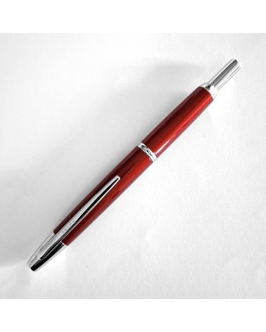Stylo-plume Pilot Capless Décimo Bordeaux, bec rétractable or 18 carats