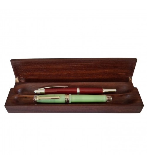 Plumier Patrick Guenat 2 places, bois de padouk et cuivre