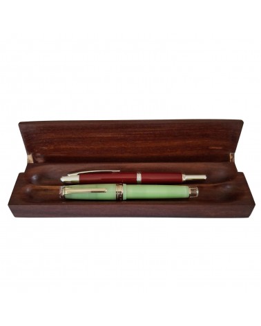 Plumier Patrick Guenat 2 places, bois de padouk et cuivre