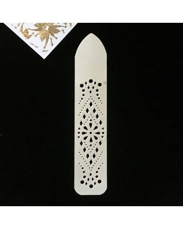 Marque-page Serge Volken, parchemin véritable. L'Ecritoire design, Lausanne.