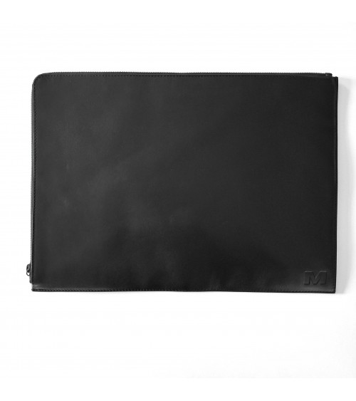 Poche plate zippée sur deux côtés pour grands formats, cuir noir doublé tissu.