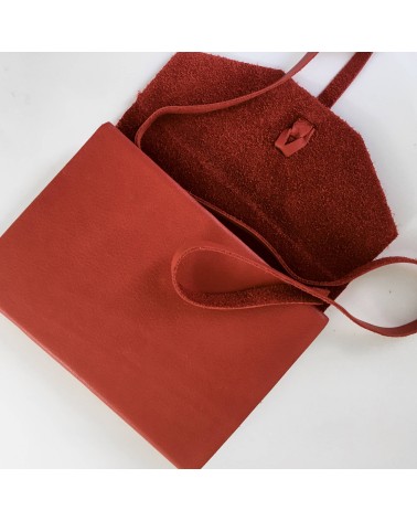Carnet Manufactus Laccio, couverture cuir veau rouge. L'Ecritoire design, Lausanne