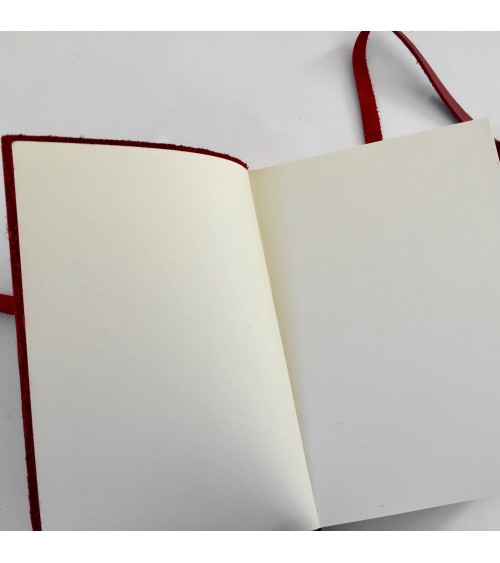 Carnet Manufactus Laccio, couverture cuir veau rouge, première page. L'Ecritoire design, Lausanne