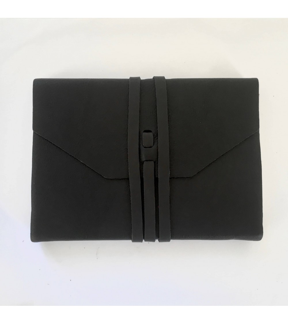 Carnet Manufactus Laccio, couverture cuir veau noir. L'Ecritoire design, lausanne.