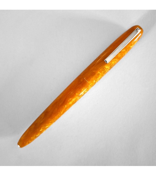 Stylo-plume Scribo Piuma Corniola, fabriqué à Bologne