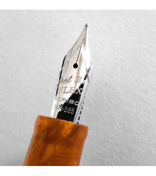 Stylo-plume Scribo Piuma Corniola, fabriqué à Bologne
