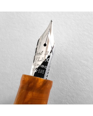 Stylo-plume Scribo Piuma Corniola, fabriqué à Bologne