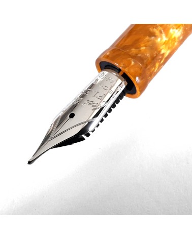 Stylo-plume Scribo Piuma Corniola, fabriqué à Bologne
