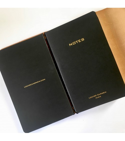 Intérieur du Roadbook Louise Carmen contenant trois carnets, couverture cuir naturel, L'Ecritoire design, Lausanne
