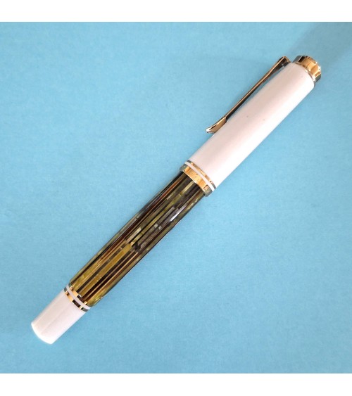 Stylo-plume à piston Pelikan M400 Ecaille de tortue Blanc, bec or bicolore 14 carats