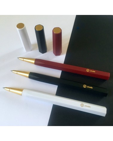 Rollers de Ystudio en résine acrylique et laiton, trois couleurs disponibles.  A L'Ecritoire design, Lausanne.