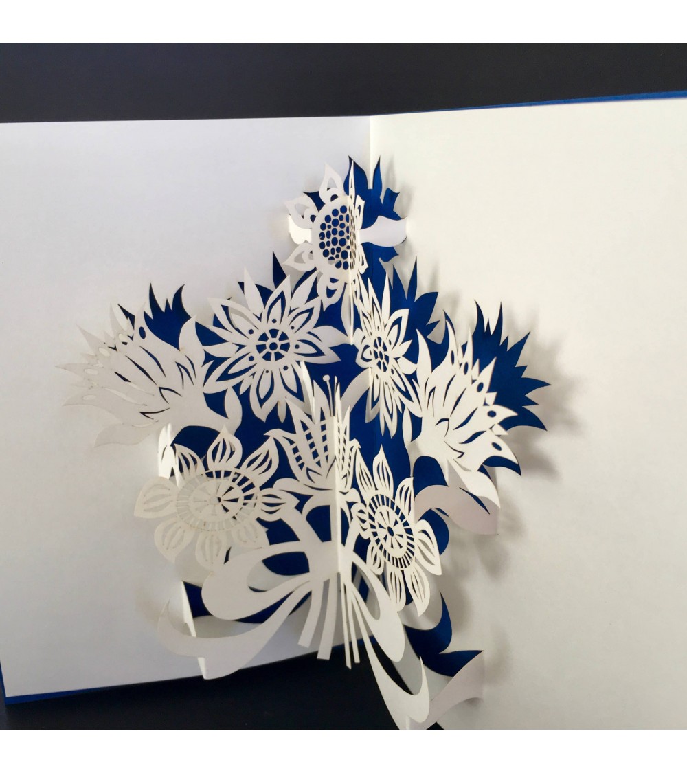 Carte Rifletto, Bouquet de fleurs, bleu roi, fabriquée en Allemagne. L'Ecritoire design, Lausanne.