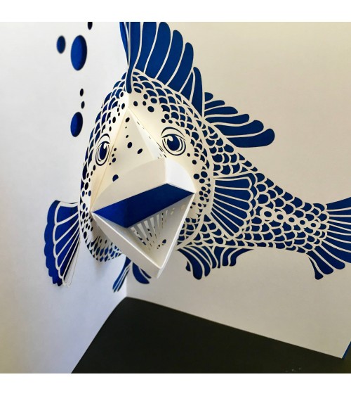 Carte Rifletto, Poisson, bleu roi, fabriquée en Allemagne. L'Ecritoire design, Lausanne.
