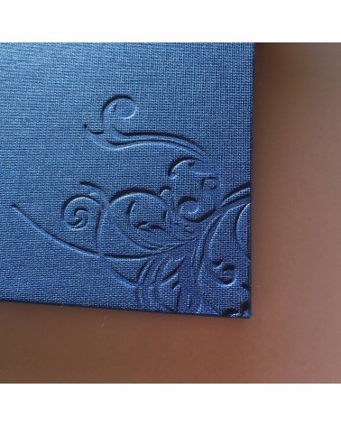 Album à fermeture cadenas, bleu, couverture rigide tissu, détail. L'Ecritoire design, lausanne.