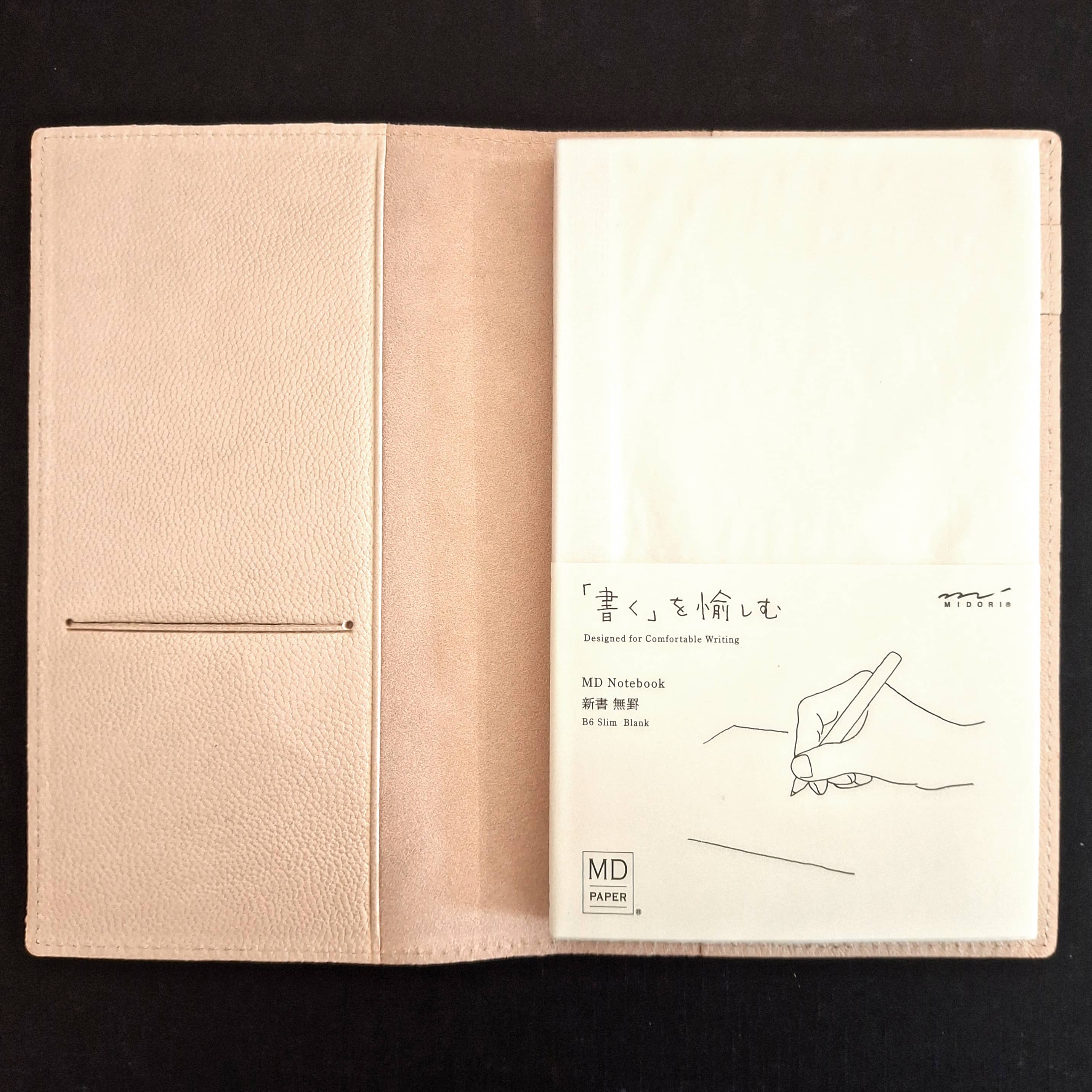 Carnet cuir Midori format B6